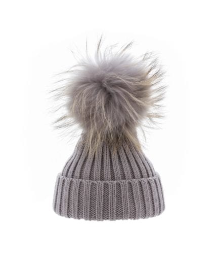 Hue med en pompom – Lysgrå