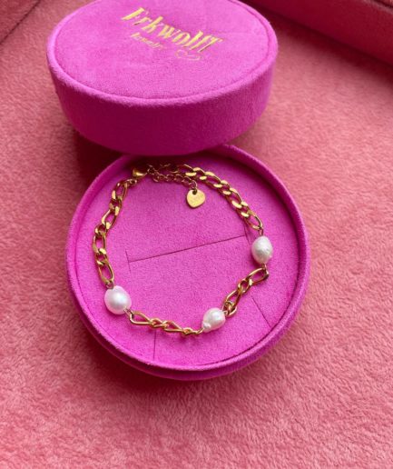 Pearly bracelet
